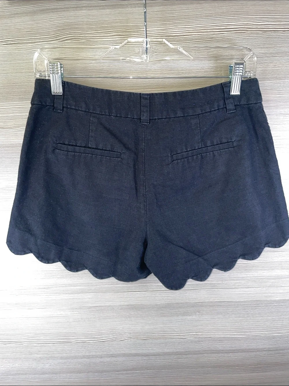 J. Crew Linen/Cotton Blend Scallop Hem Mid-Rise Black 3 1/2” Shorts Size 2